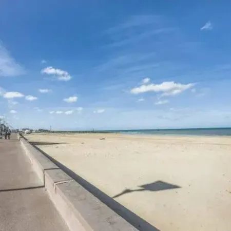 Escapade En Bord De Mer : Studio A La Plage ! Courseulles-sur-Mer Buitenkant foto